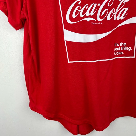 Coco-cola Womens Short Sleeve Graphic Tee Red White Size 1X - Picture 2 of 9
